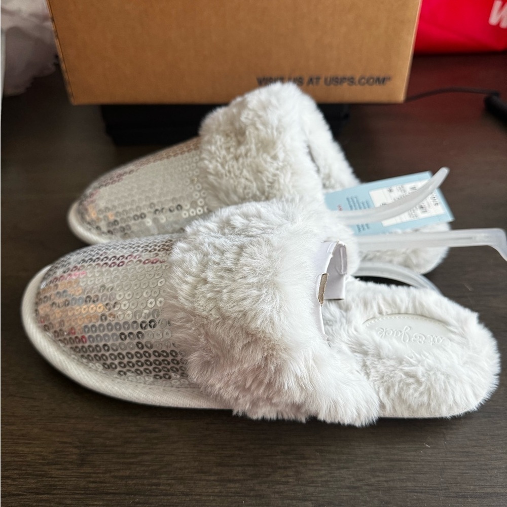 Cat & Jack Kids' Girls Lane Sequin Scuff Slippers Silver - Size XL (6/7 Shoes) - Picture 6 of 7
